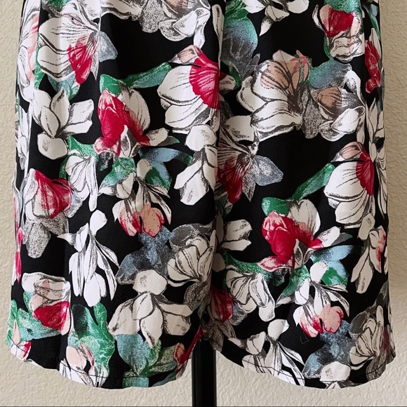 BCBGMaxAzria Surplice Floral Romper - Picture 5 of 8